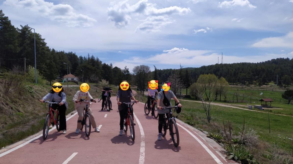 Öğrencilerimizle Bisiklet Turu Yaptık